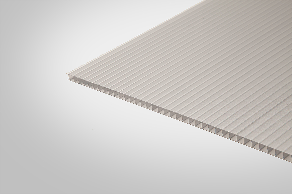 Сотовый поликарбонат Полигаль 8,0 мм 2100x12000 мм серебристый 18% ГОСТ